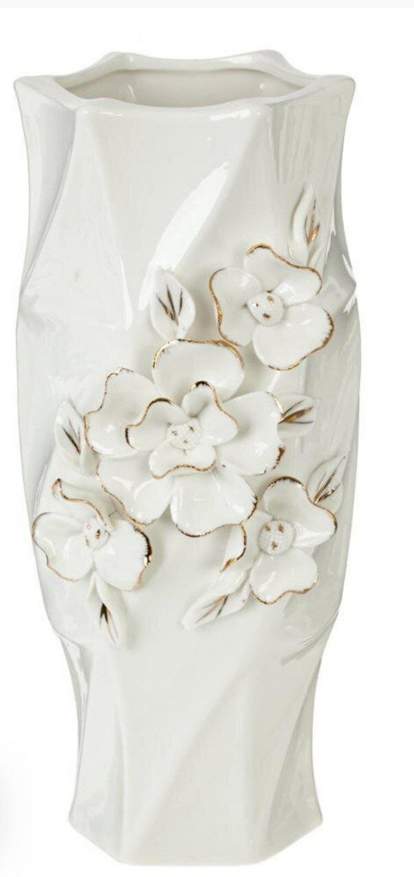 Элегантная фарфоровая ваза