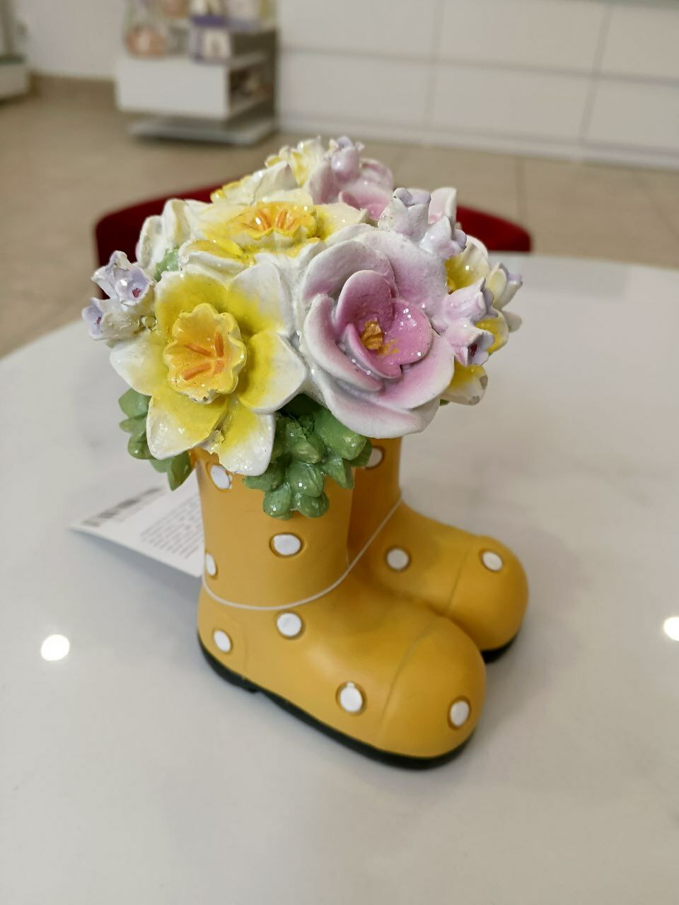 Цветы в сапожках