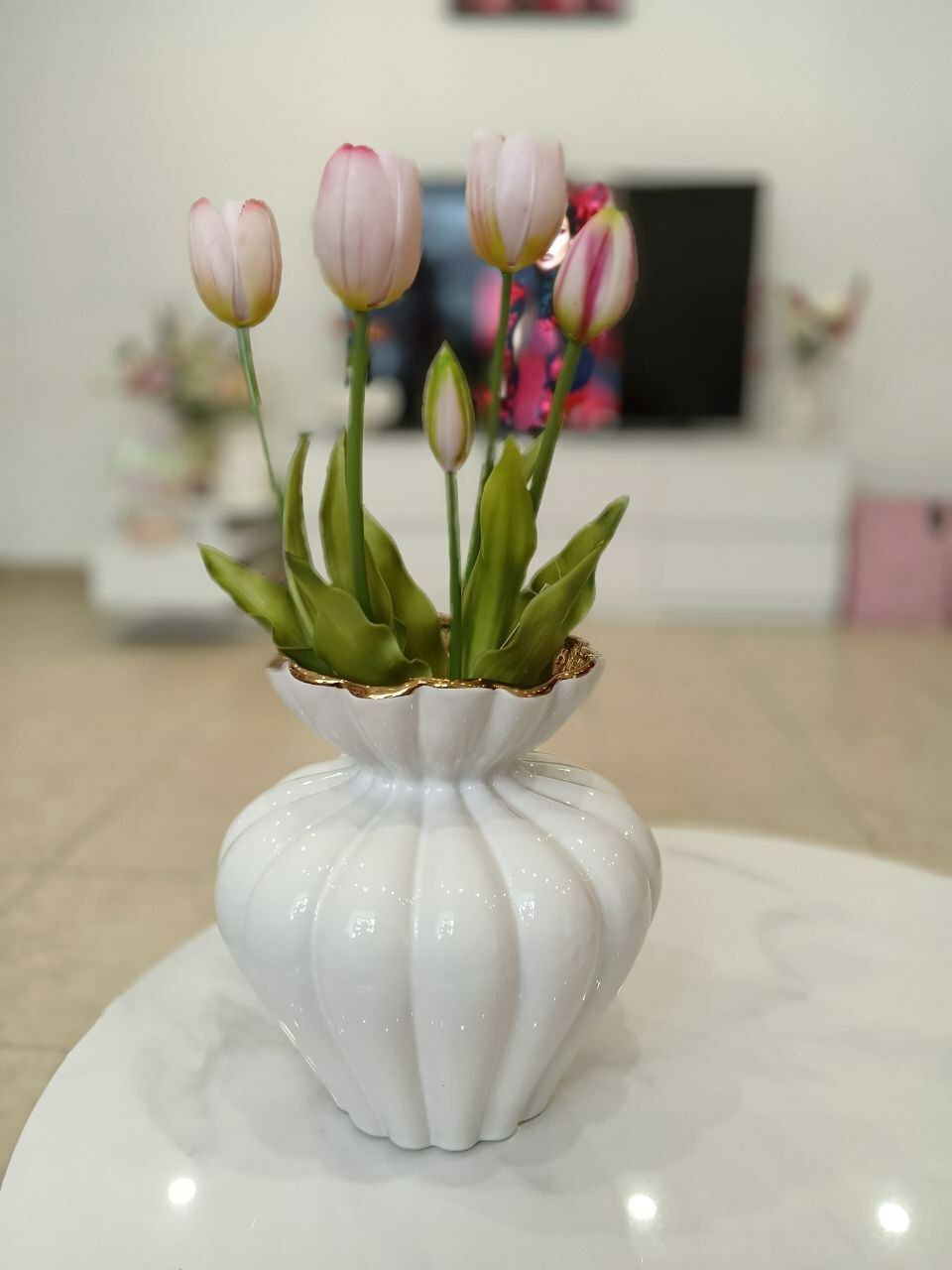 Фарфоровая ваза