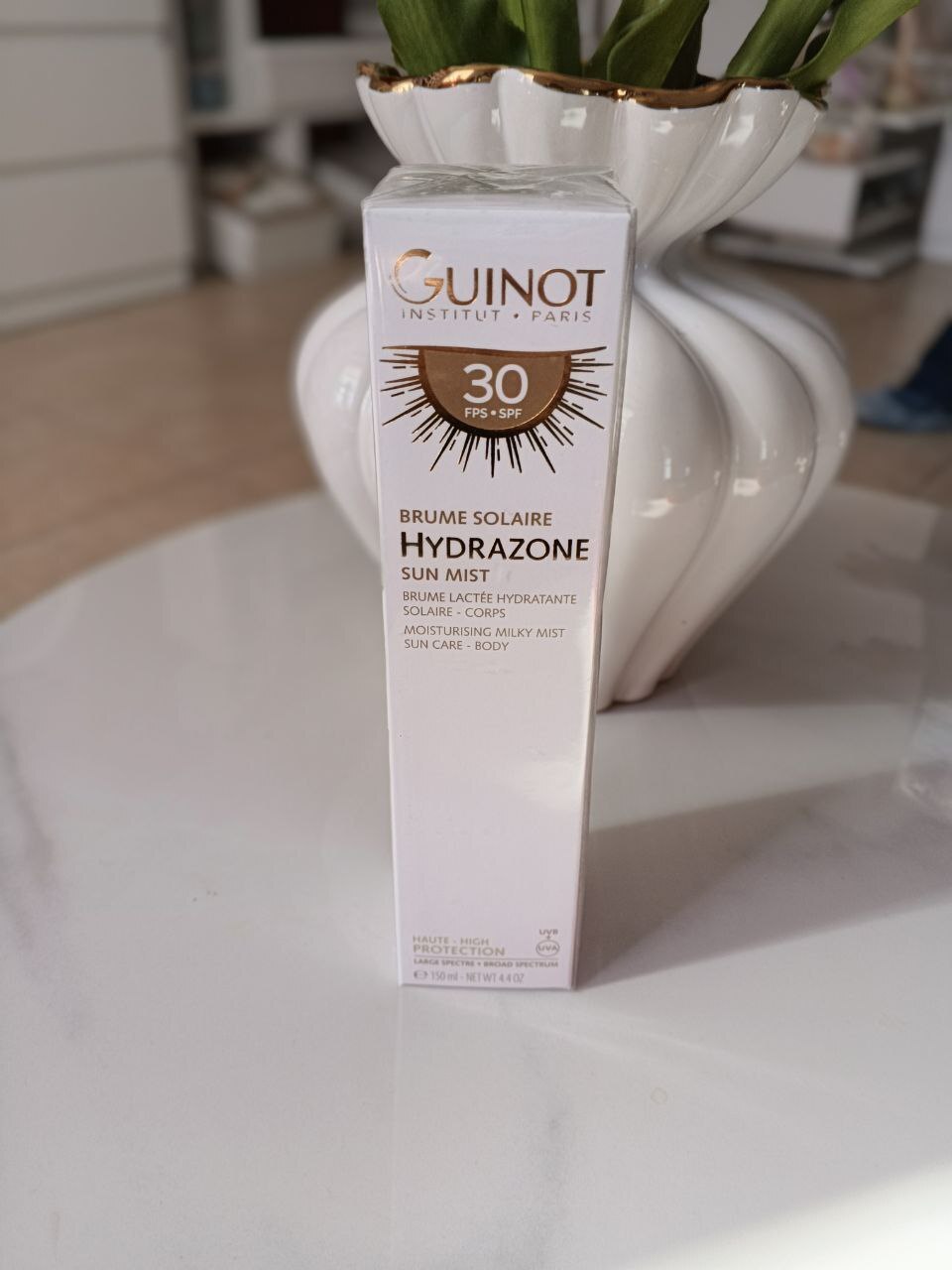 Солнцезащитный мист для тела Guinot Hydrazone Sun Mist SPF 30